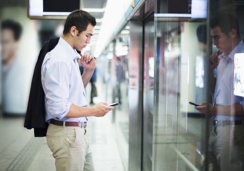 Man looking at website on a smartphone